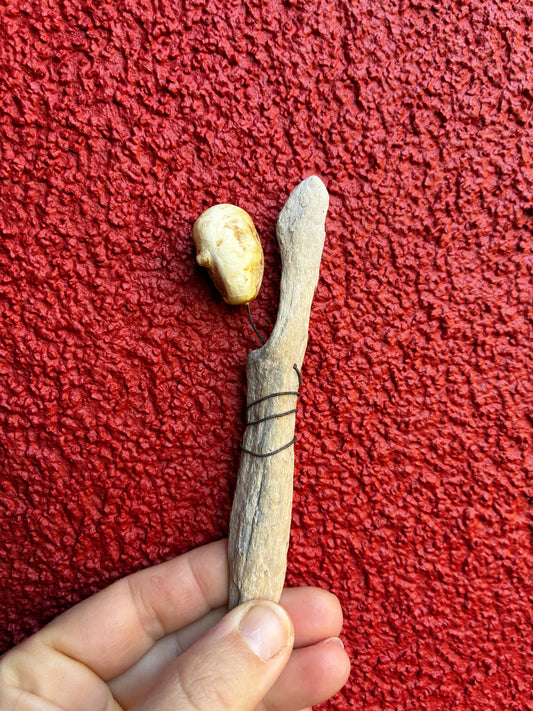 Baumperlenskulptur Wanderer