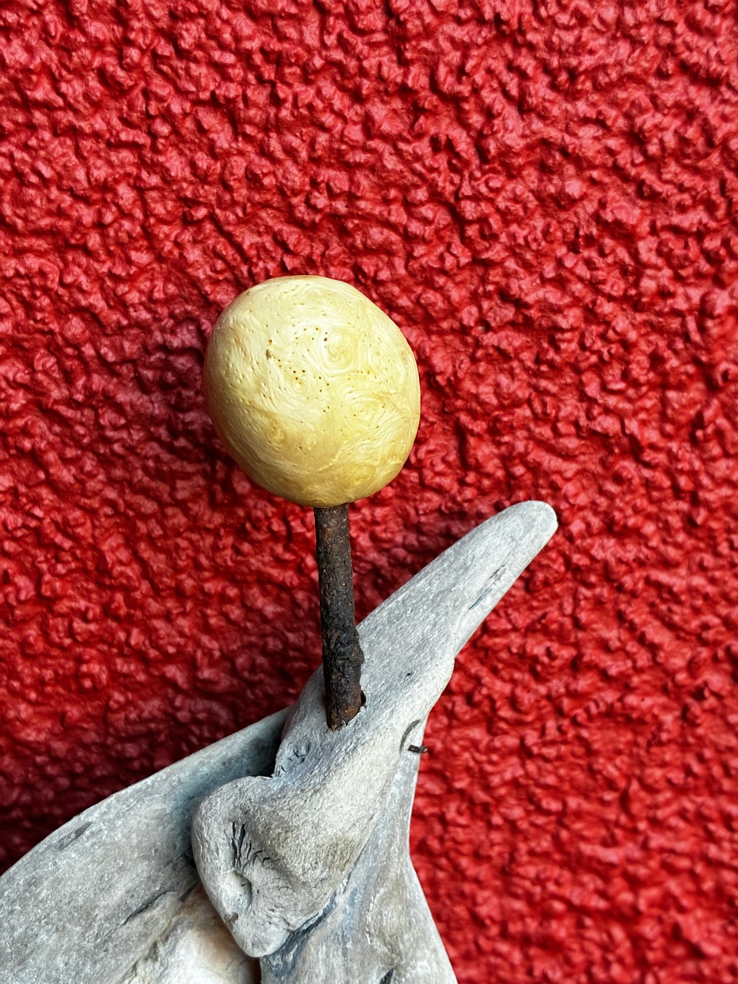 Baumperlenskulptur Mondkönigin